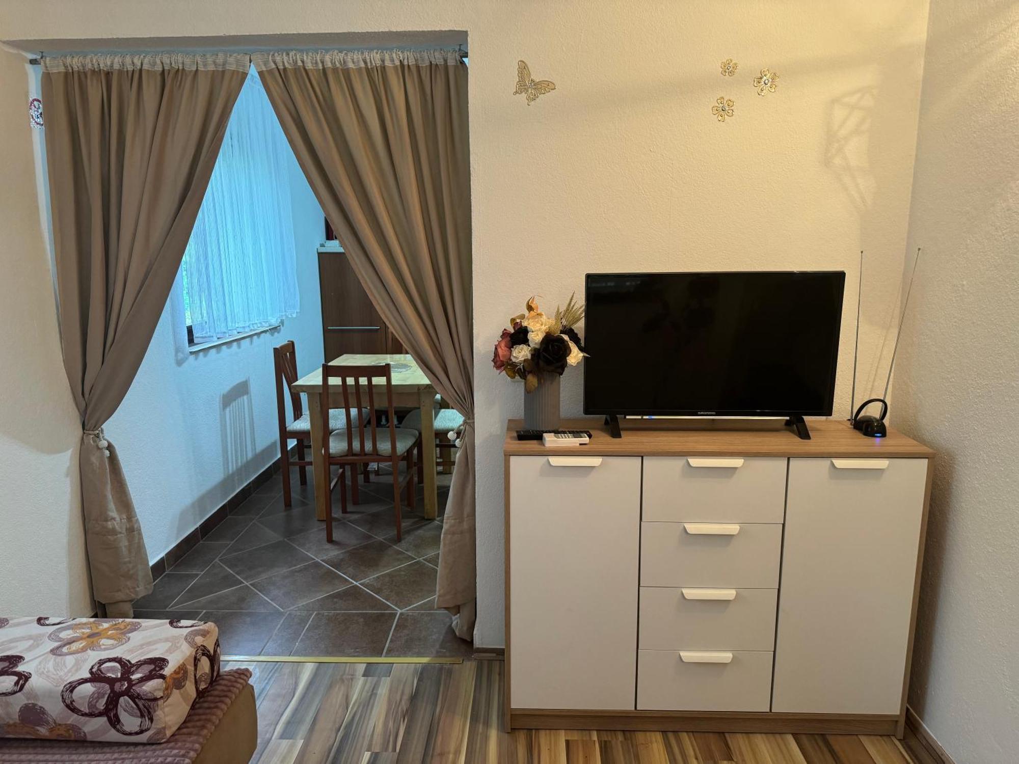 Apartment Valentina Brocanac Екстер'єр фото